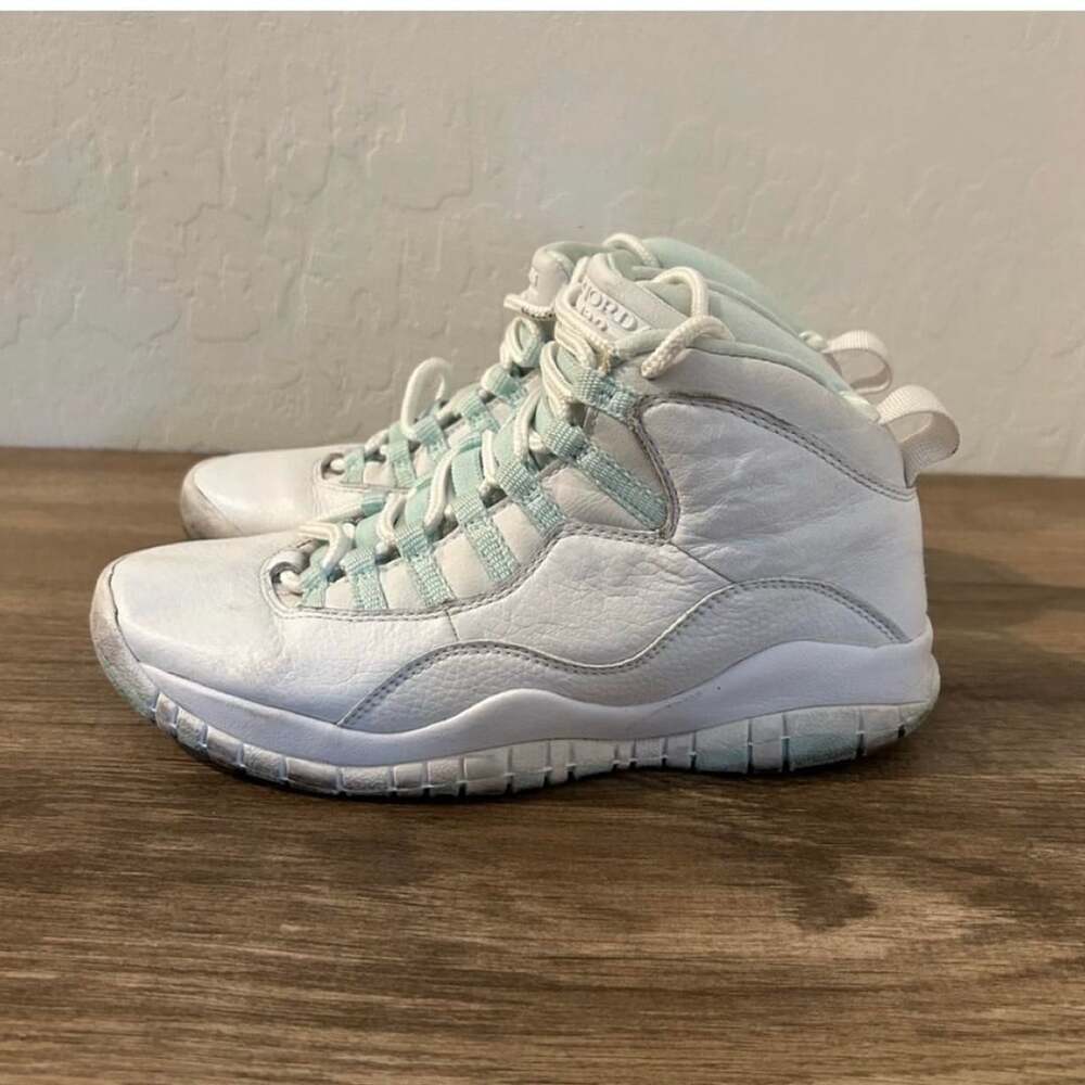 Jordan Air Jordan 10 Retro Size 7 White Ice Green